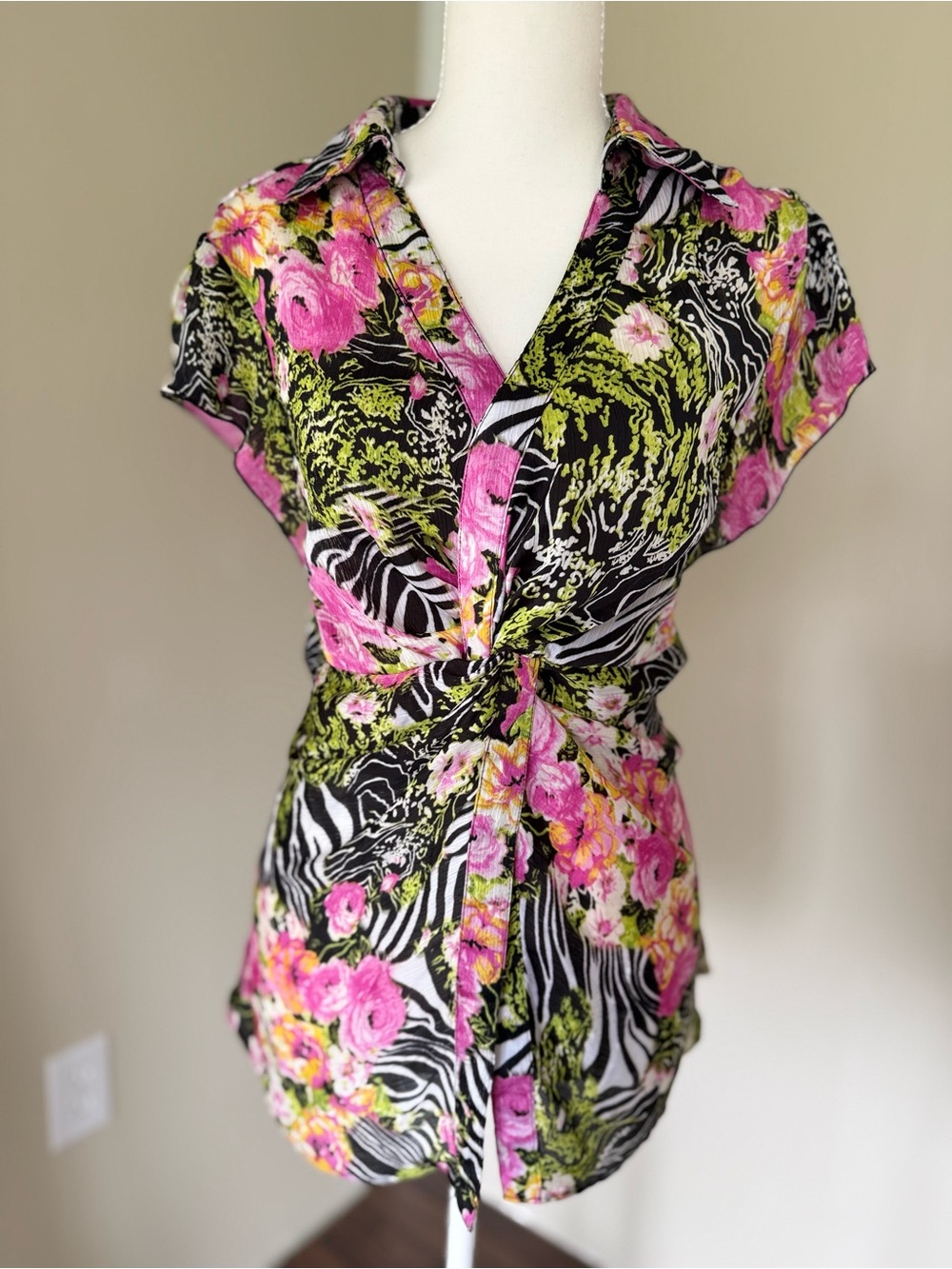 Vintage Floral & Zebra Twist-Front Short Sleeve Blouse Top Black Pink Green Y2K - Picture 2 of 10
